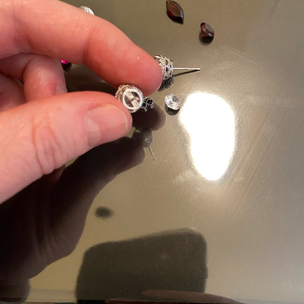 Sterling Silver Stamped Round brilliant crown set earrings @1.5 ct each CZ - Picture 4 of 8